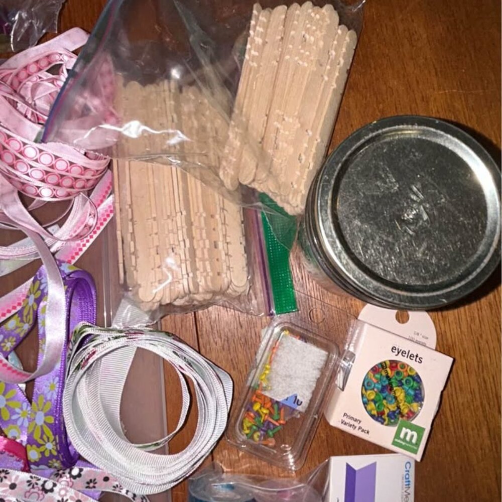 Crafting items - Picture 3 of 12